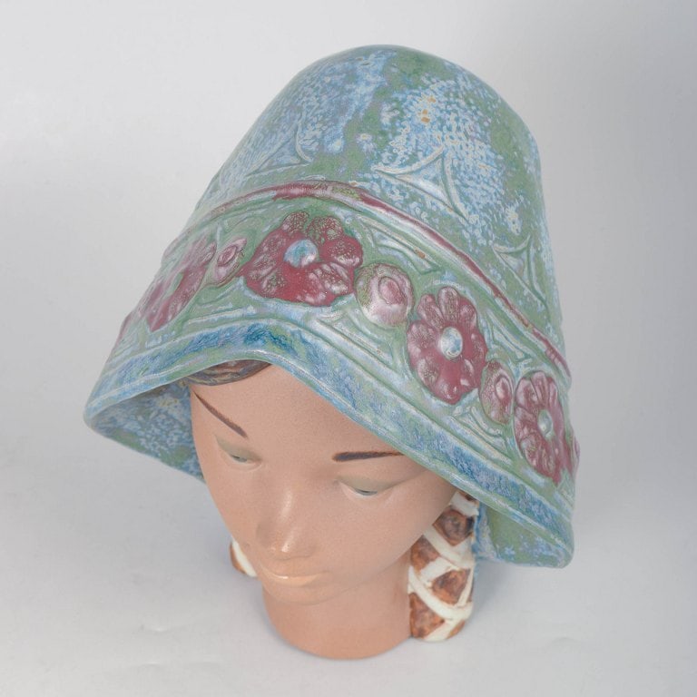 LladrÃ³, Spain. Hand-painted ceramic sculpture, female bust with veil. Approx. 1970s. - 2