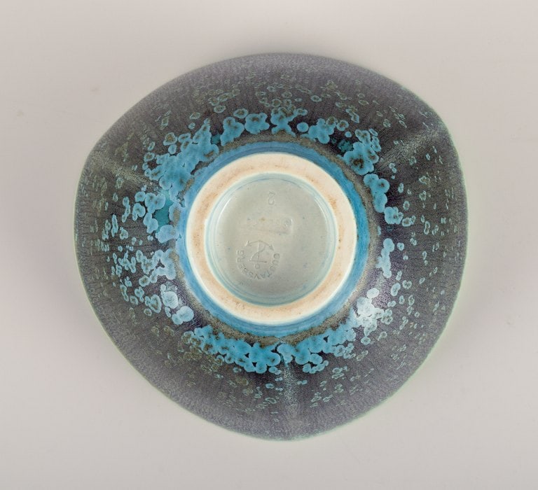 Berndt Friberg for Gustavsberg, Sweden. "Selecta" ceramic bowl in eggshell glaze with blue and green - 7