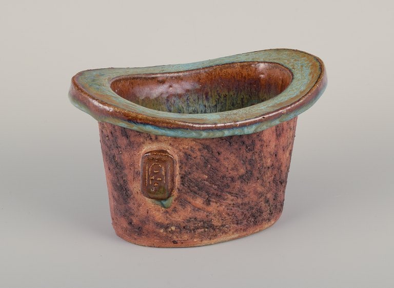 Curt Magnus Addin, Swedish ceramist. Own studio. Unique ceramic vase in a modernist style. Chamotte - 2