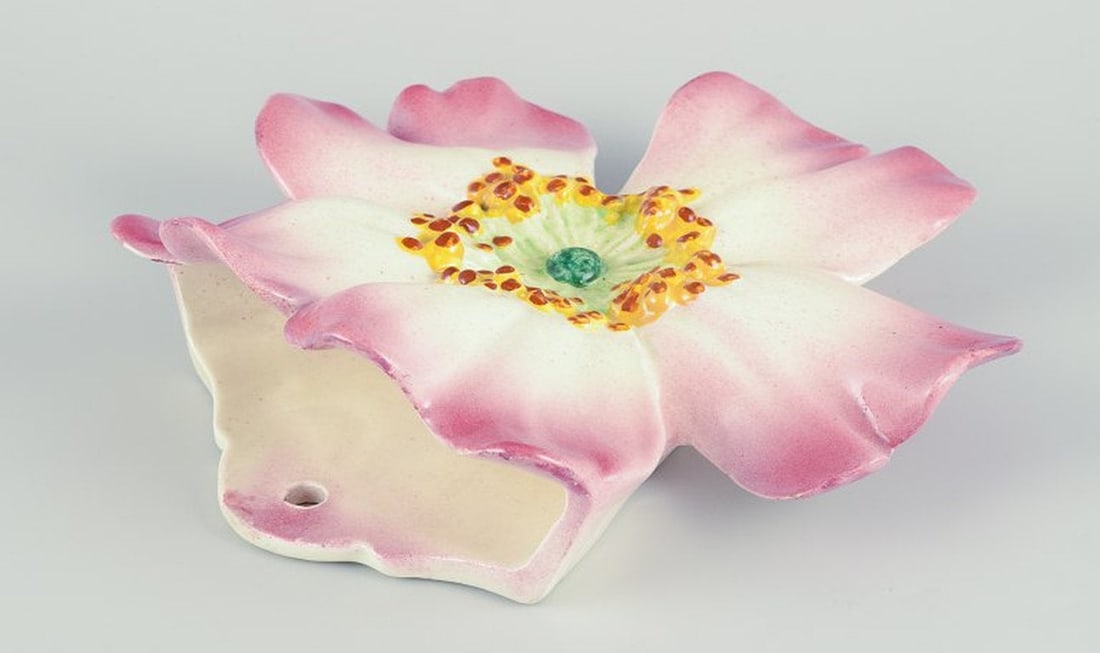 Delphin Massier for Vallauris, France. Ceramic wall planter in the shape of a flower. Early 20th - 7