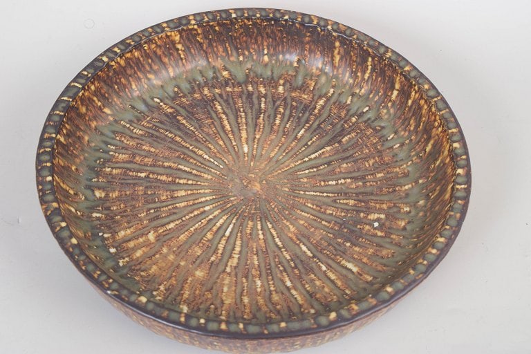 Gunnar Nylund for Rorstrand, Sweden. Round stoneware dish with birch tree glaze. Mid-20th century. - 3