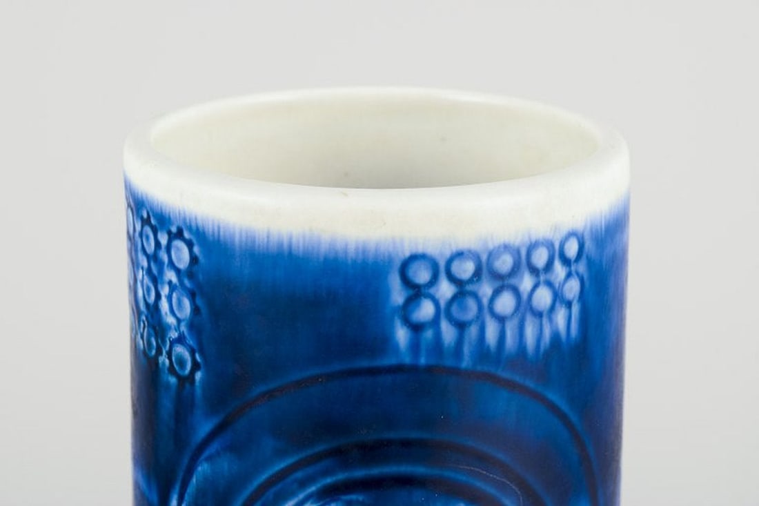 Olle Alberius for Rorstrand, Sweden. 'Sarek' ceramic vase in modernist design with circles. Mid-20th - 3