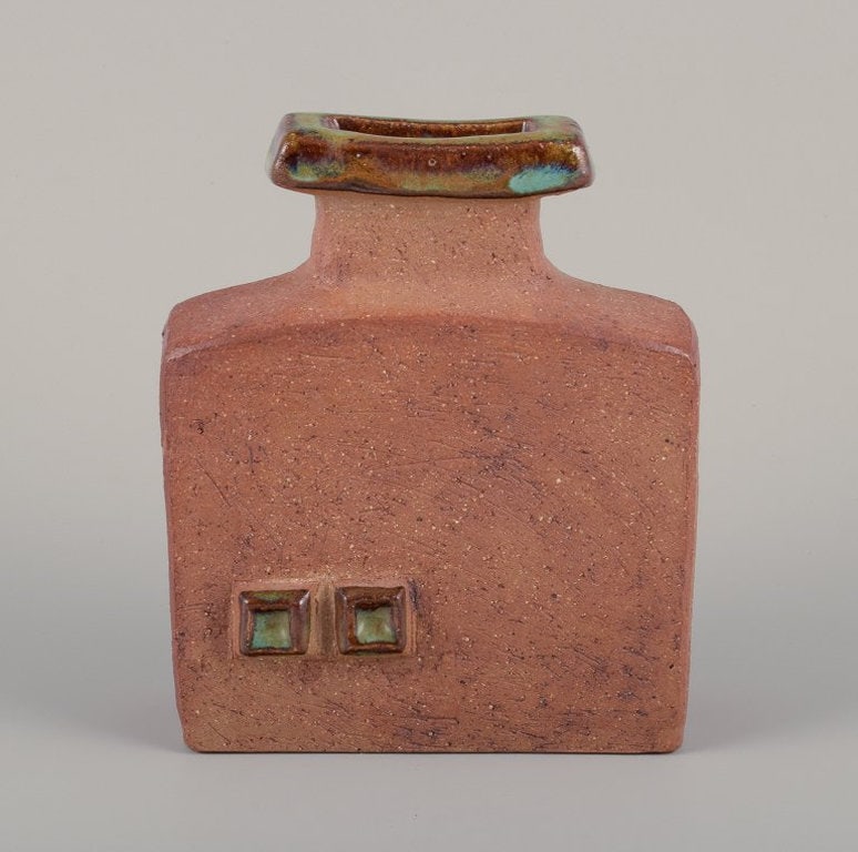 Curt Magnus Addin, Swedish ceramist. Own studio. Unique ceramic vase in a modernist style. Chamotte - 3