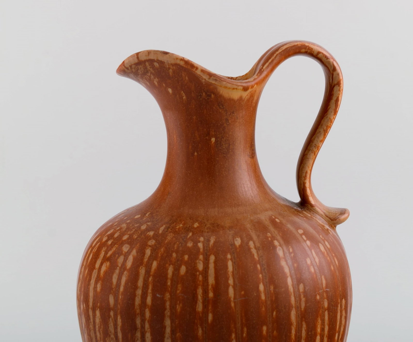 Gunnar Nylund for Rorstrand. Large vase with handle in glazed stoneware. Beautiful glaze in light - 2