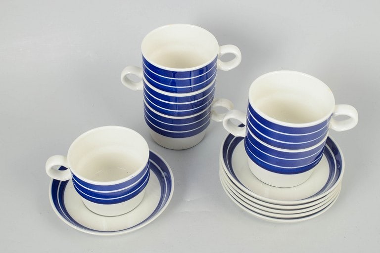 Stig Lindberg for Gustavsberg, Sweden. Cordon Bleu set of six white stoneware teacups with matching - 2