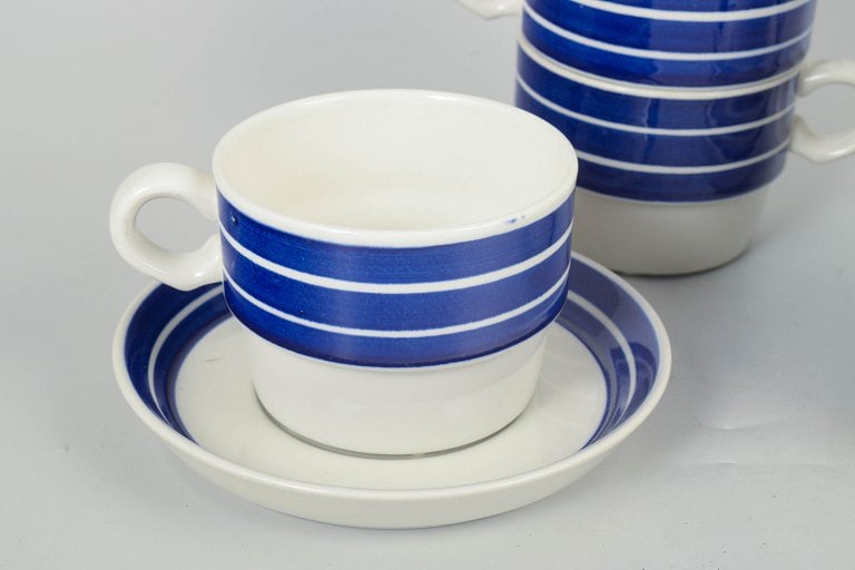 Stig Lindberg for Gustavsberg, Sweden. Cordon Bleu set of six white stoneware teacups with matching - 3