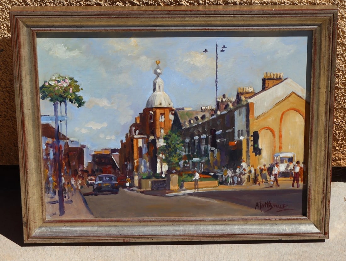 MATT BRUCE (British 1915-2000) City Scene w Figures, Cars & Church oil painting - 2