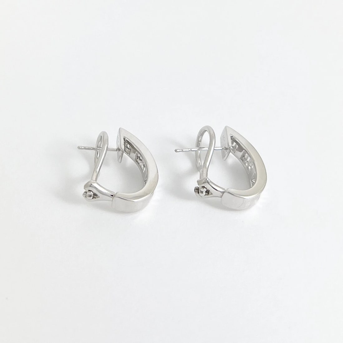 Baguette Diamond Channel-Set Drop Hoop Earrings Platinum 19.5 mm, 1.14 CTW - 6
