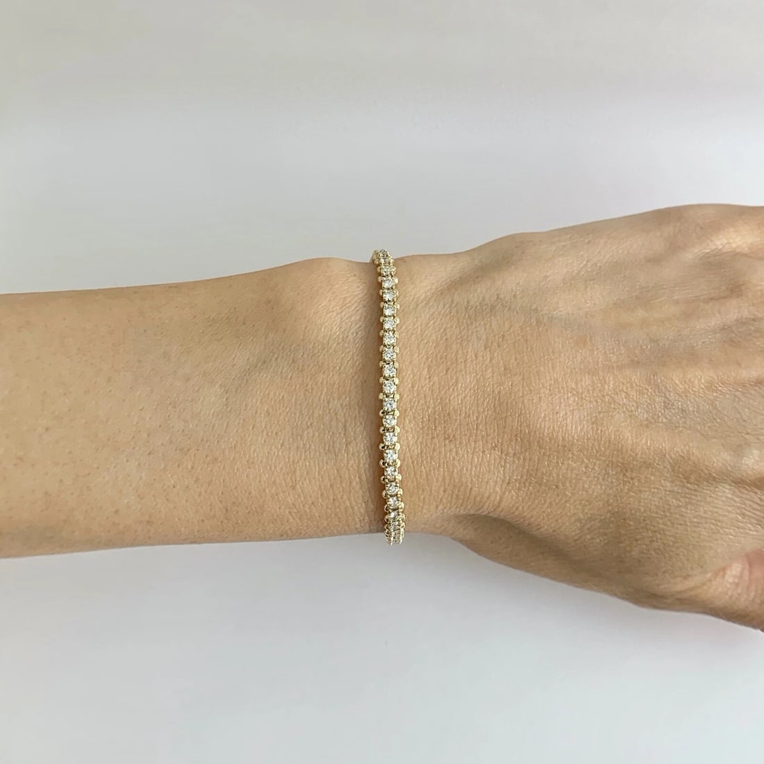 Round Diamond Tennis Bracelet 14K Yellow Gold, 2.05 CTW, 7 Inches 8.17 Grams - 3