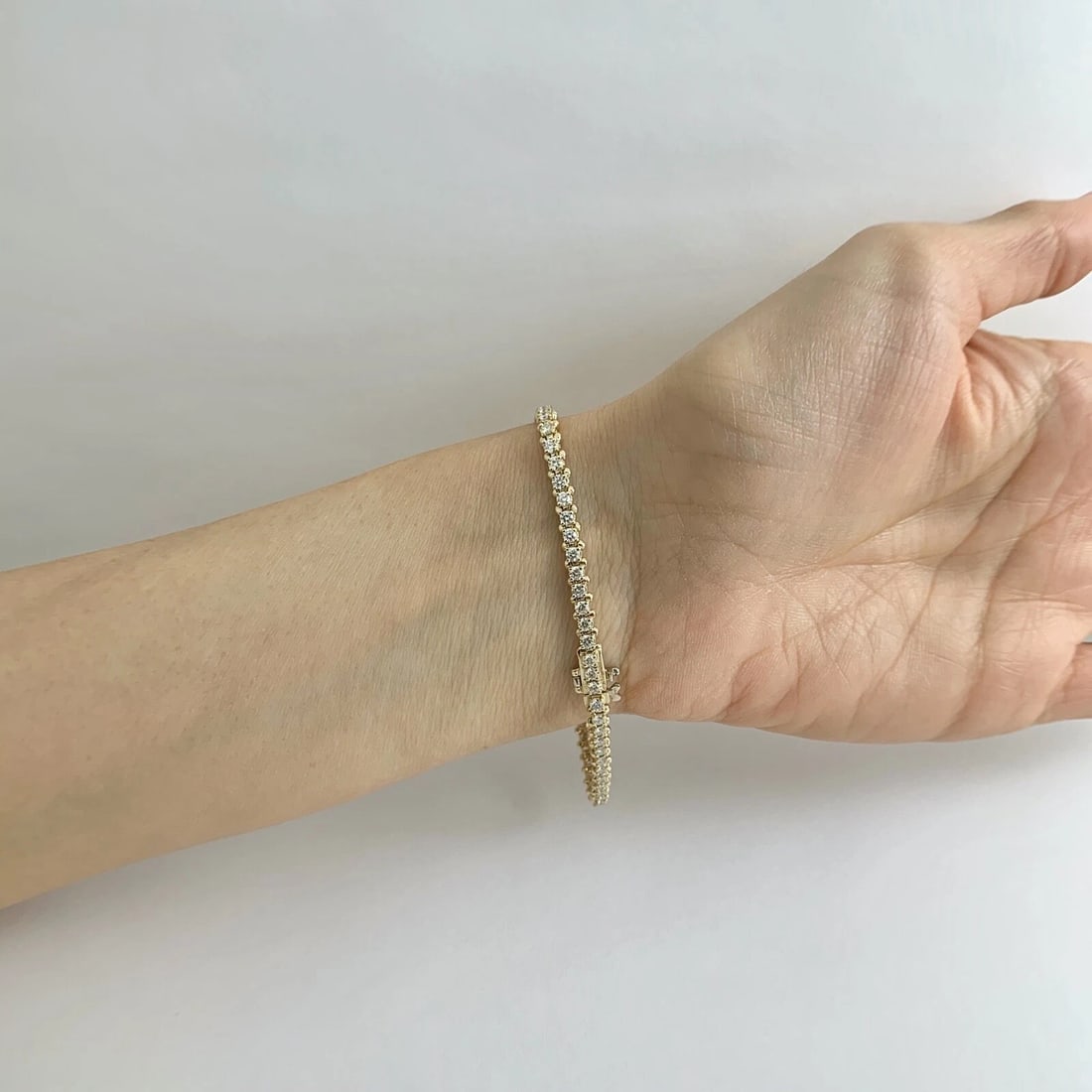 Round Diamond Tennis Bracelet 14K Yellow Gold, 2.05 CTW, 7 Inches 8.17 Grams - 5