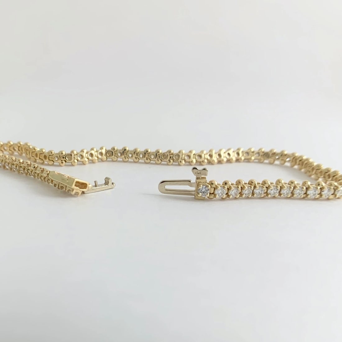 Round Diamond Tennis Bracelet 14K Yellow Gold, 2.05 CTW, 7 Inches 8.17 Grams - 8