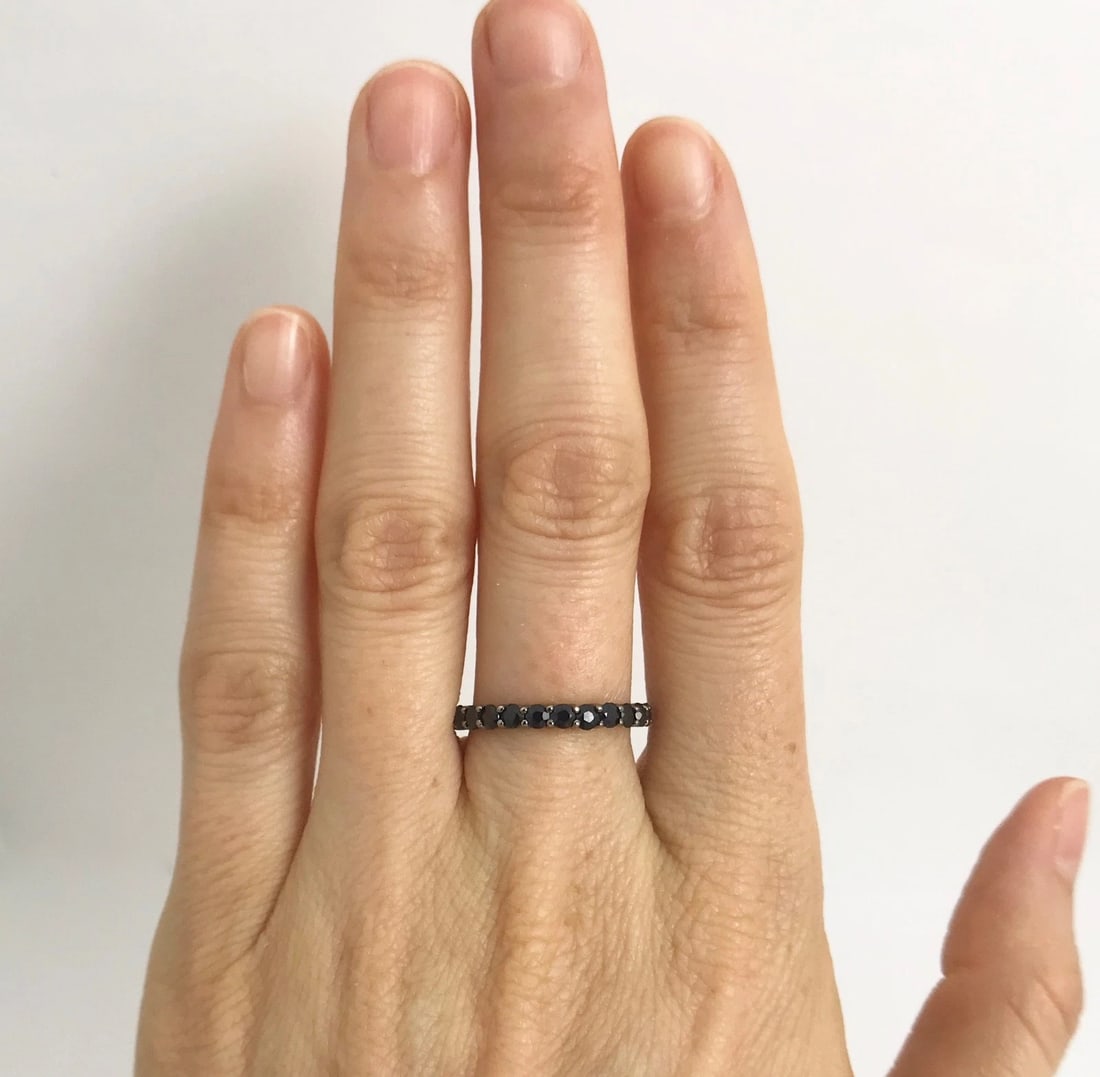 Dark Blue Sapphire Eternity Band Ring 14K White Gold 1.90 CTW, Size 5.5, 1.64 Gr - 3