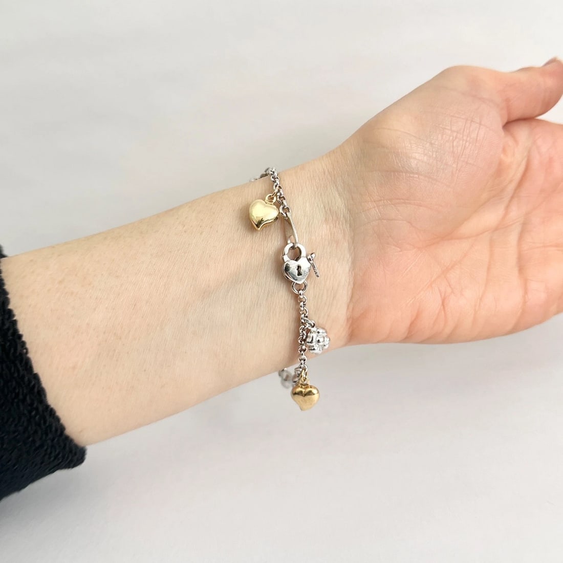 Italian Two-Tone Heart Flower Charm Bracelet 14K White and Yellow Gold, 8.23 Gr - 7