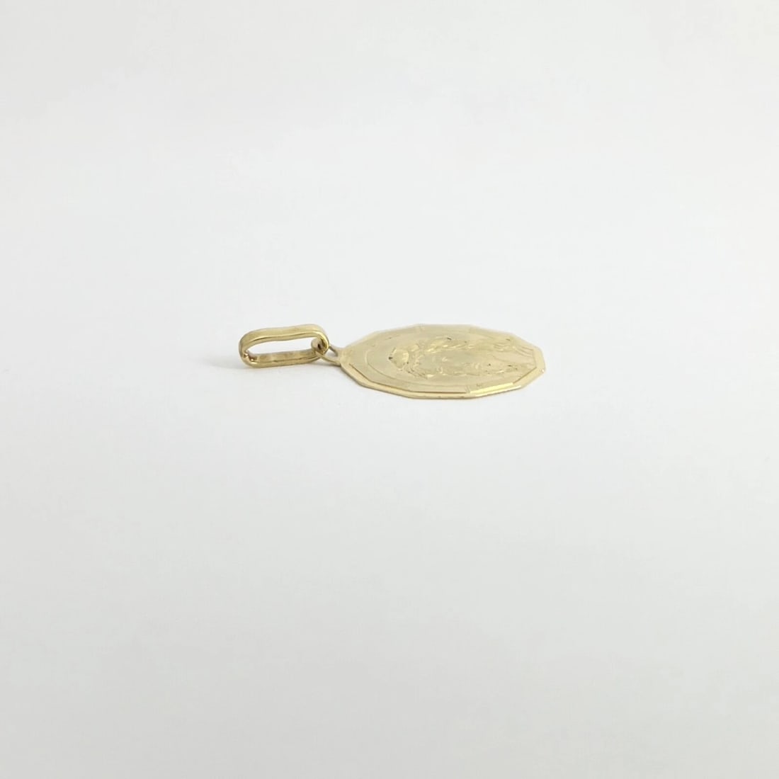 Italian Jesus Religious Disc Pendant Charm 14K Yellow Gold, 1.63 Grams - 5