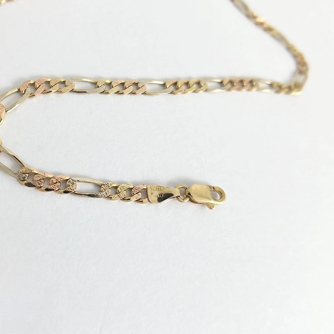 Italian Tri-Color Figaro Chain Necklace 14K Yellow Gold, 18 Inches, 11.01 Grams - 7