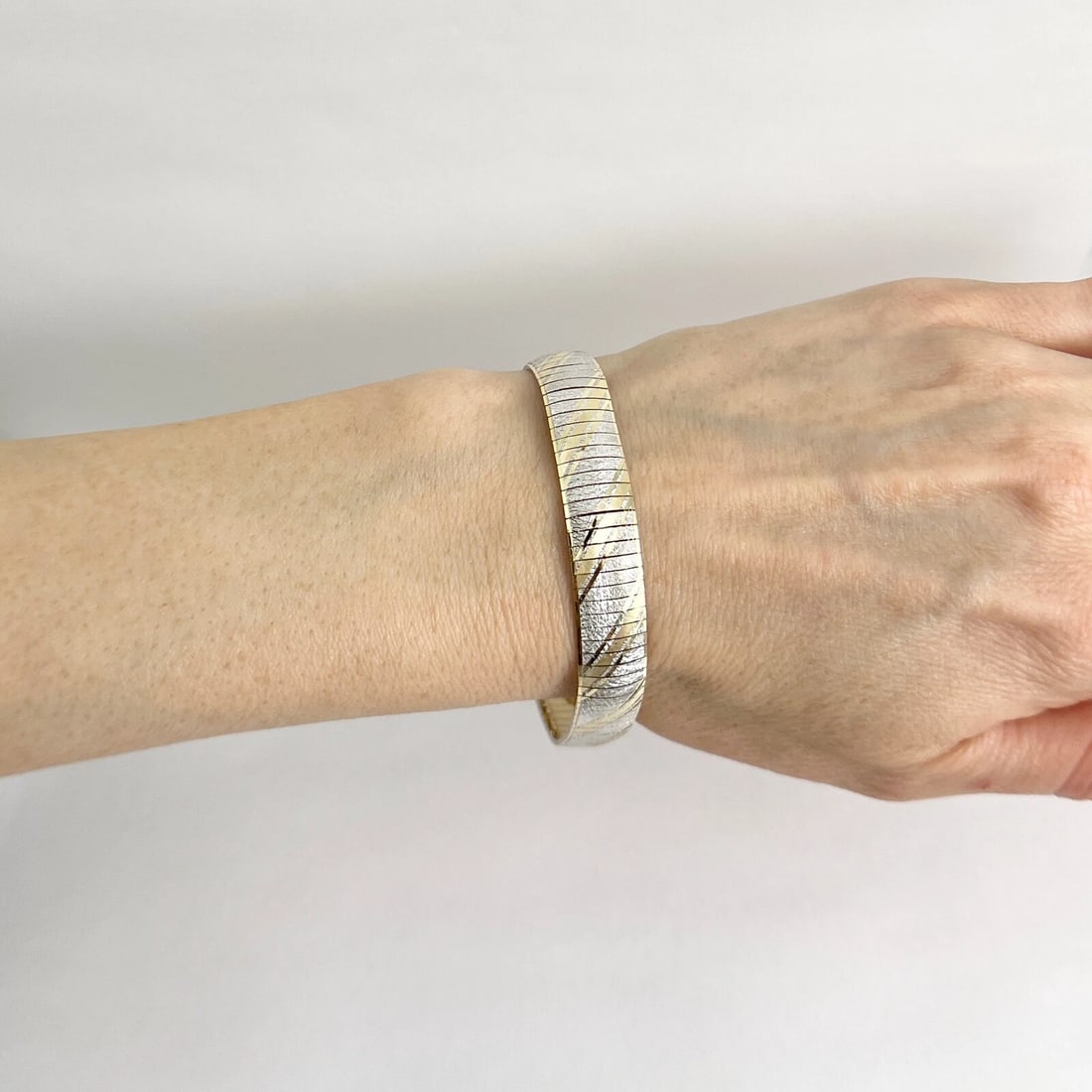 Estate Italian Two-Tone Omega Bracelet 14K Yellow White Gold, 14.53 Grams - 3