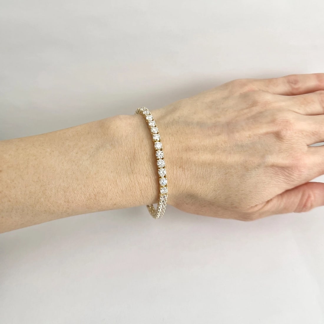 Round Diamond 4-Prong Tennis Bracelet 14K Yellow Gold, 7 Inches, 10.03 CTW - 3