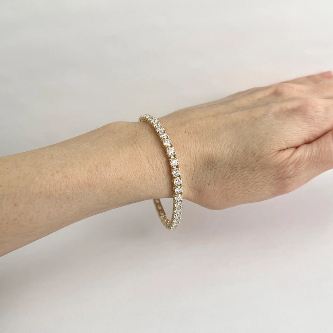 Round Diamond 4-Prong Tennis Bracelet 14K Yellow Gold, 7 Inches, 10.03 CTW - 4