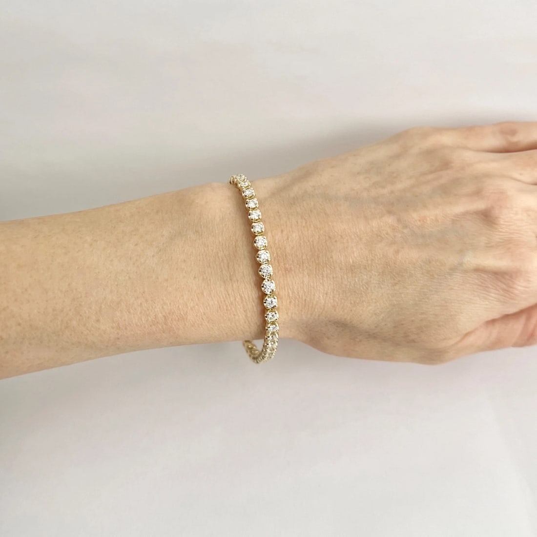 Round Diamond Buttercup Tennis Bracelet 14K Yellow Gold, 7 Inches, 4.05 CTW - 3