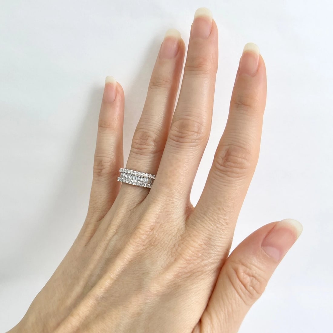 Baguette Round Diamond Eternity Ring Anniversary Band 18K White Gold, Size 5.75 - 6