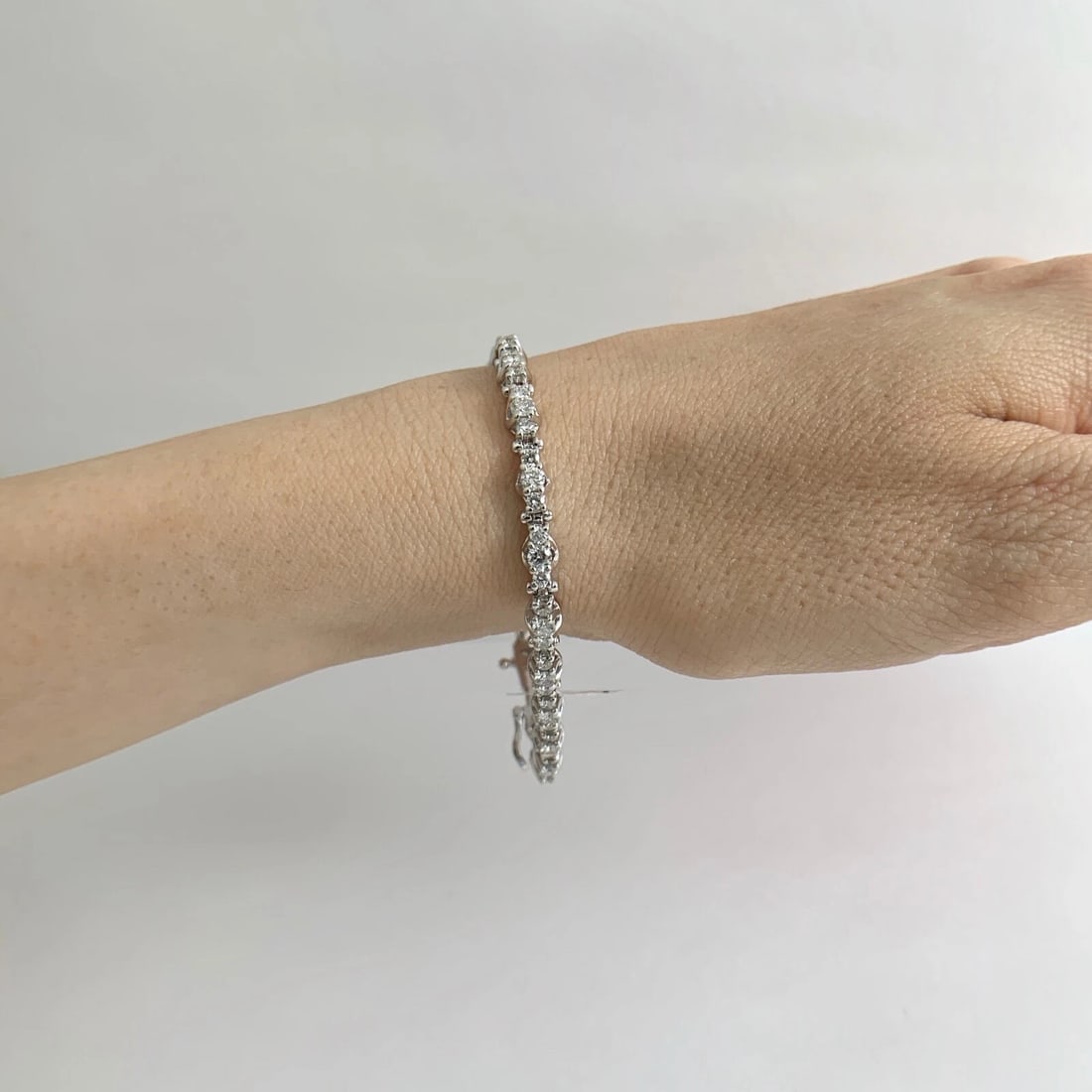 3-Stone Lucida Round Diamond Tennis Bracelet 14K White Gold, 3.14 CTW, 12.18 Gr - 5