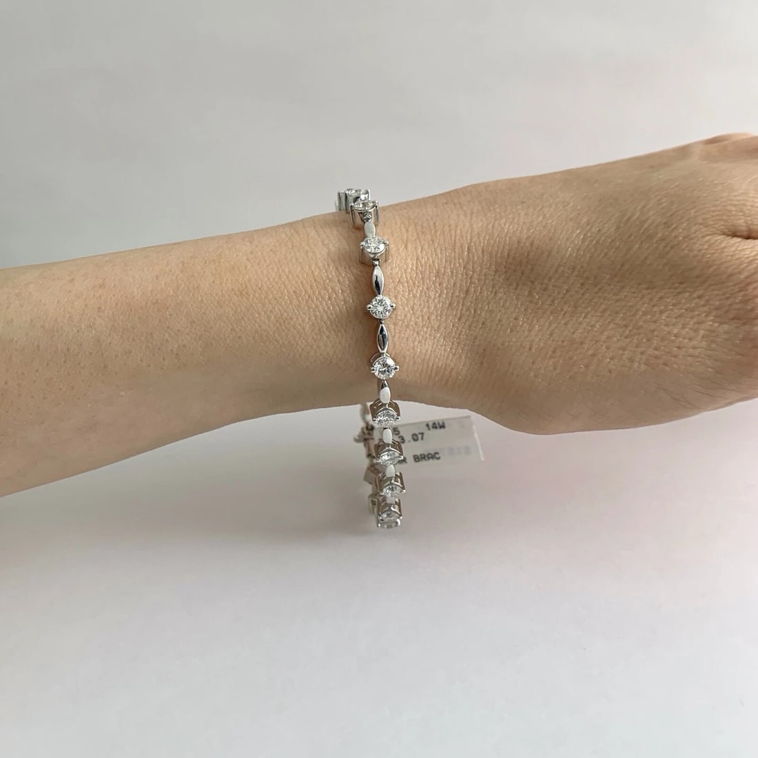 Round Diamond Bar Link Tennis Bracelet 14K White Gold, 3.07 CTW, 11.81 Grams - 4