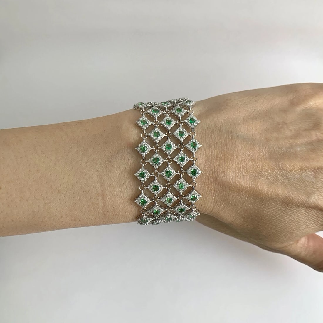 Wide Green Garnet Gemstone Diamond Bracelet 18K White Gold, 13.50 CTW, 35.67 Gr - 3