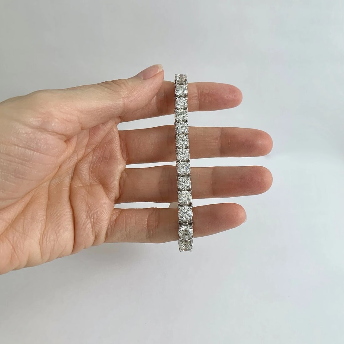 Round Diamond Tennis Bracelet 14K White Gold, 22.40 CTW, 7 Inches, 25.14 Grams - 2
