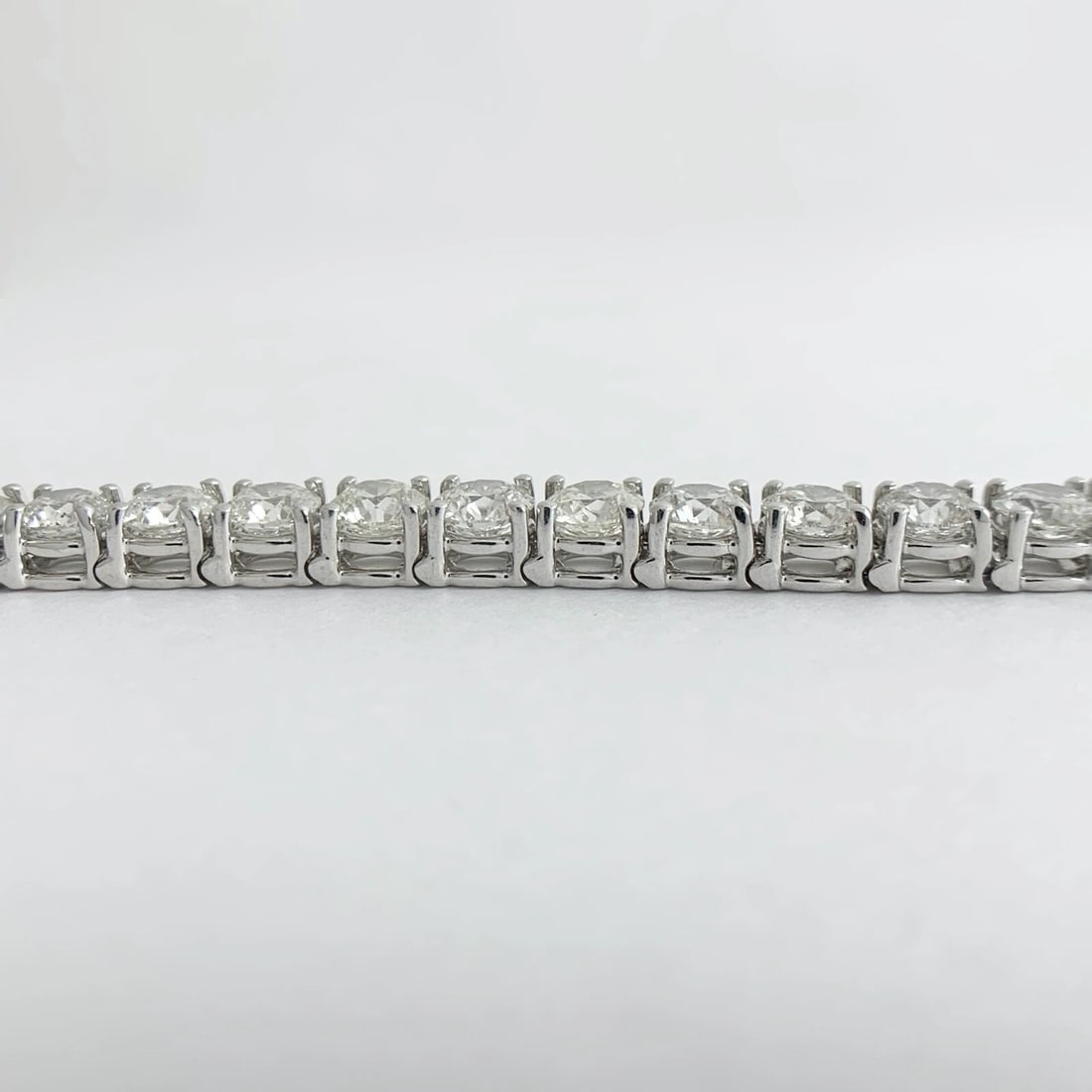 Round Diamond Tennis Bracelet 14K White Gold, 22.40 CTW, 7 Inches, 25.14 Grams - 9