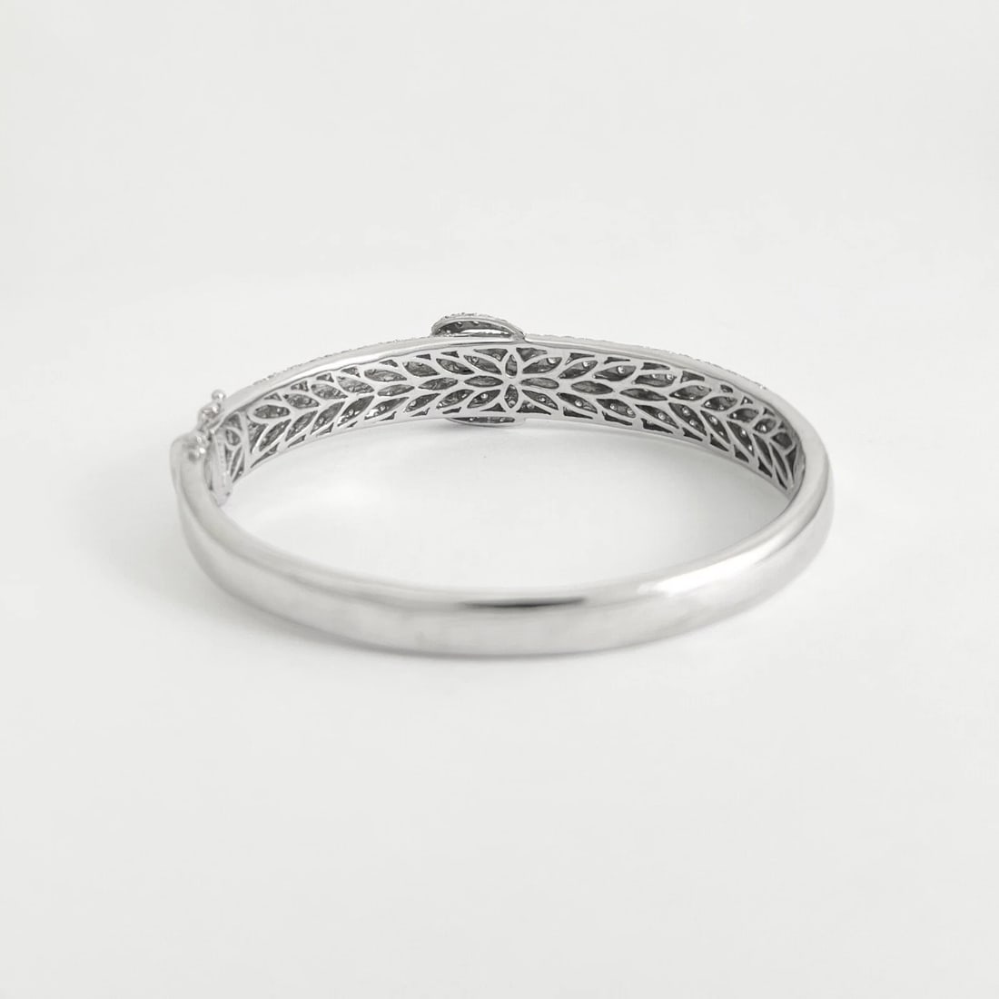 Pave Diamond Buckle Bangle Bracelet 14K White Gold, 1.89 CTW, 26.69 Grams - 7