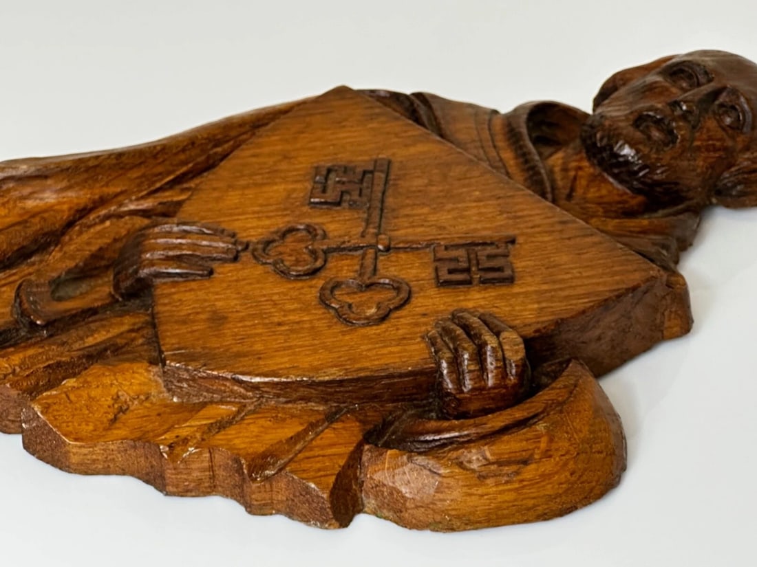 19th Century Carved Religious Figure Saint Holding Shield Crossed Keys Of Heaven - 20