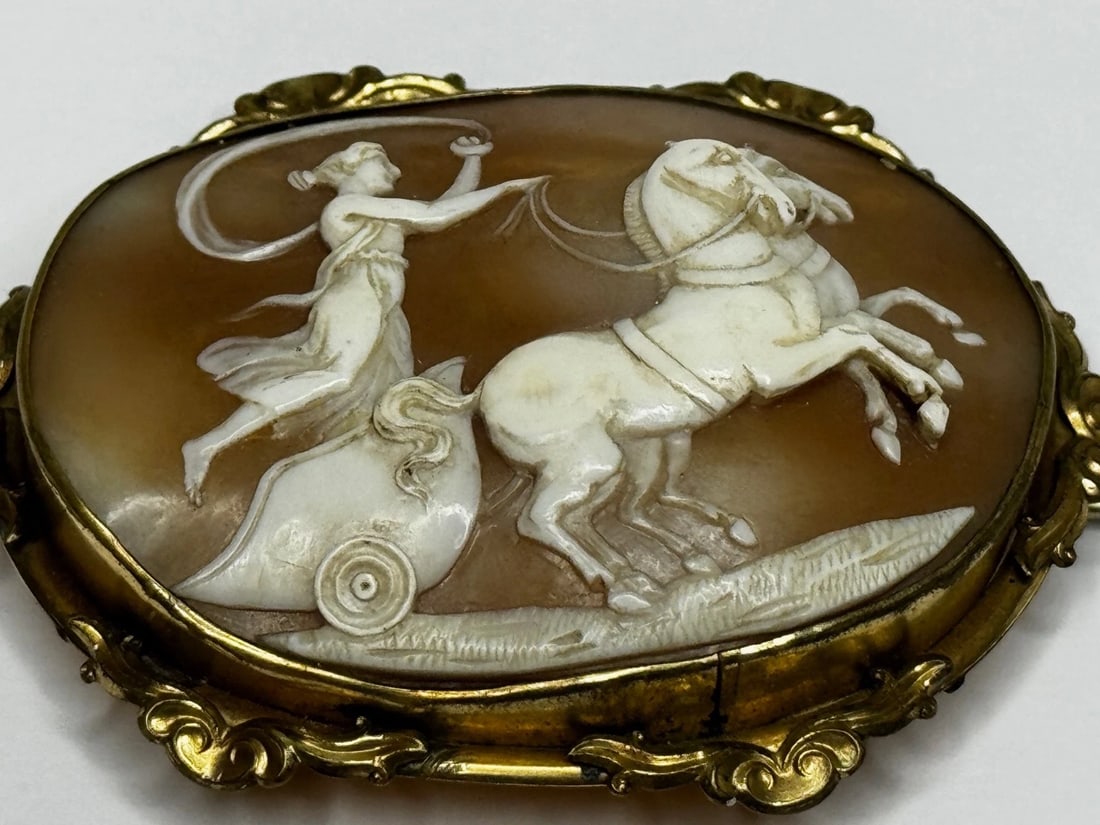Roman Goddess Aurora in Her Chariot Important Georgian Shell Cameo Brooch c1820 - 2