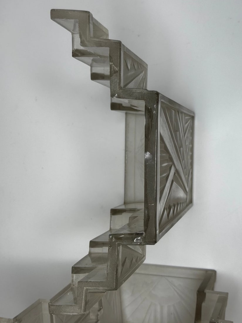 Pair Art Deco Skyscraper Glass Wall Lights in the Manner Of Marius-Ernest Sabino - 15