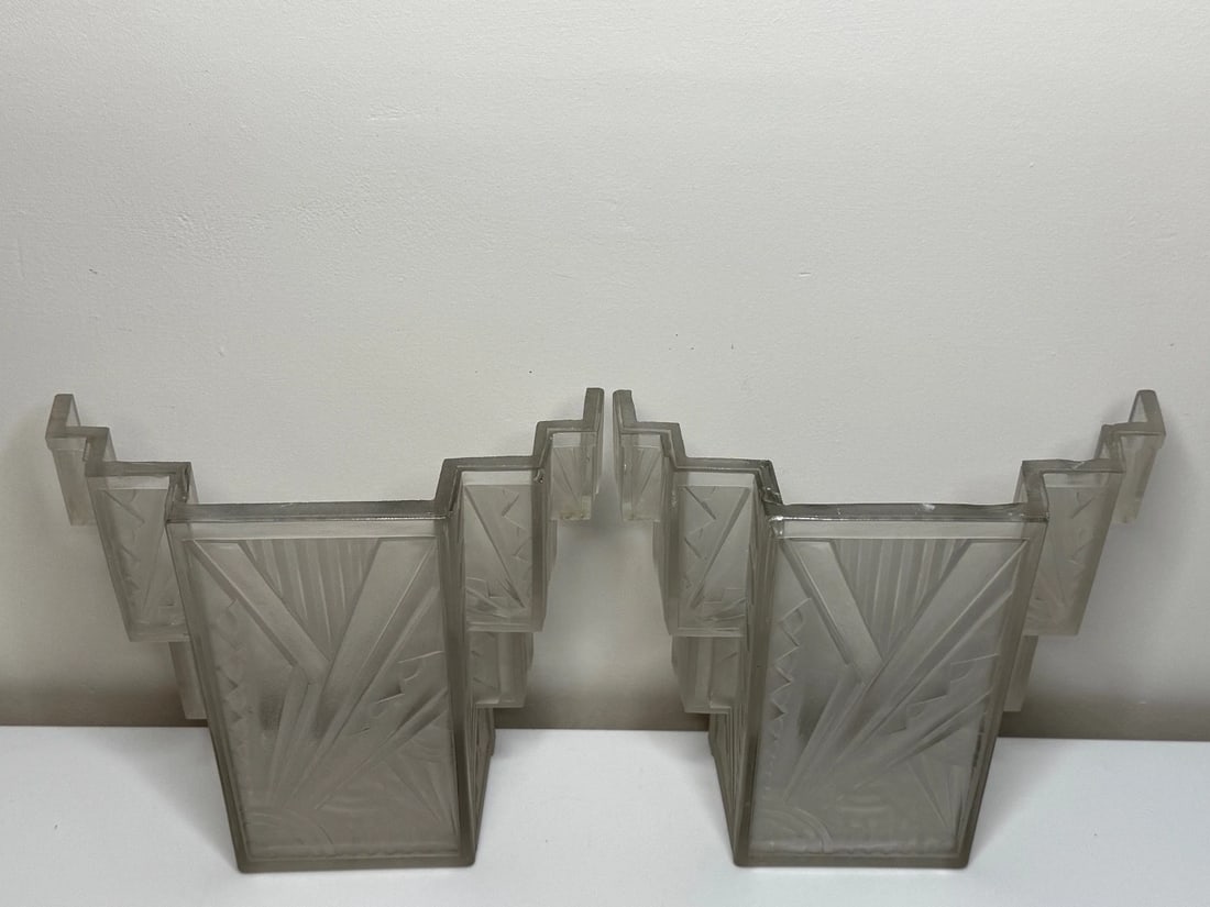 Pair Art Deco Skyscraper Glass Wall Lights in the Manner Of Marius-Ernest Sabino - 2
