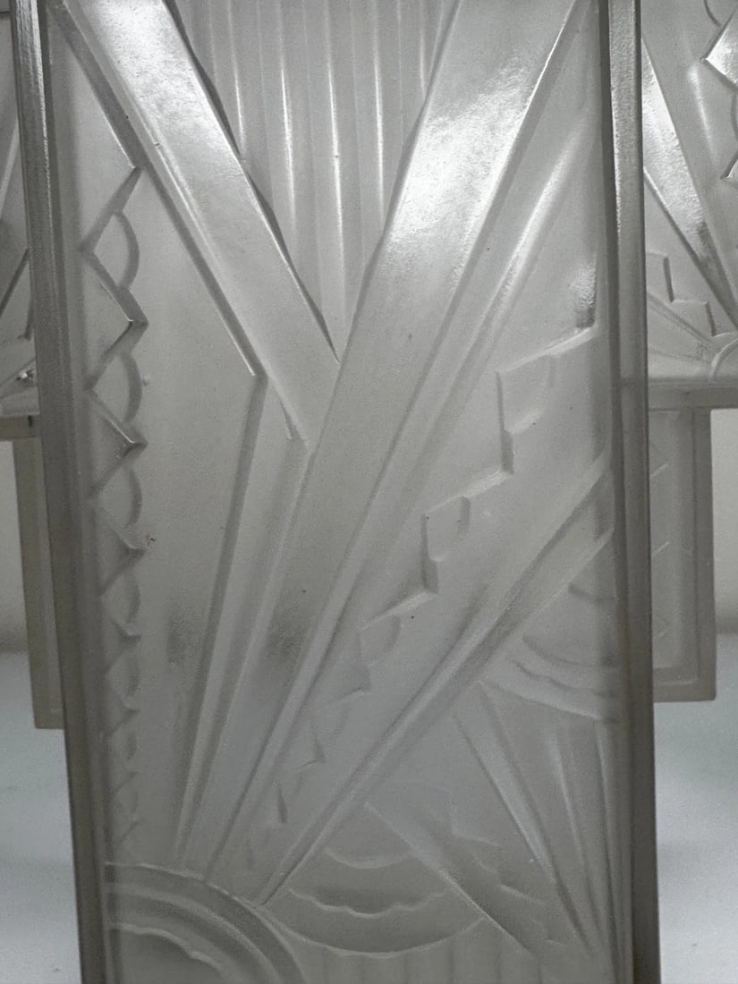 Pair Art Deco Skyscraper Glass Wall Lights in the Manner Of Marius-Ernest Sabino - 6