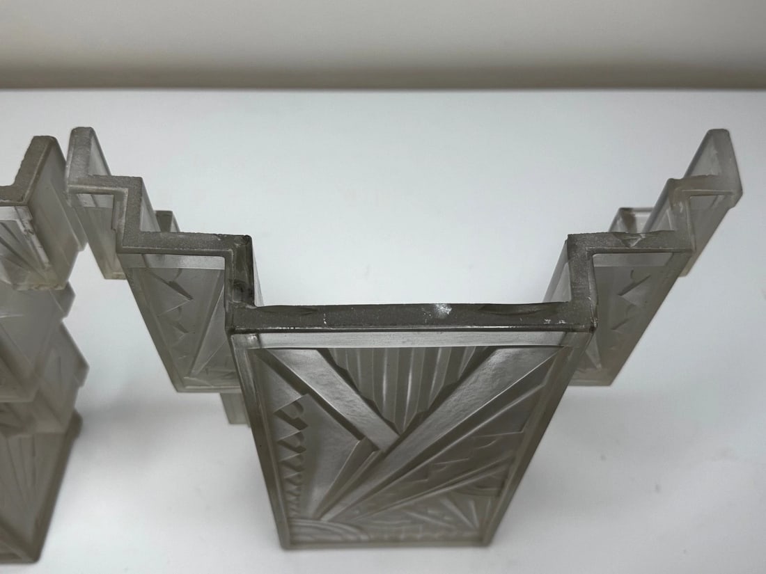 Pair Art Deco Skyscraper Glass Wall Lights in the Manner Of Marius-Ernest Sabino - 7