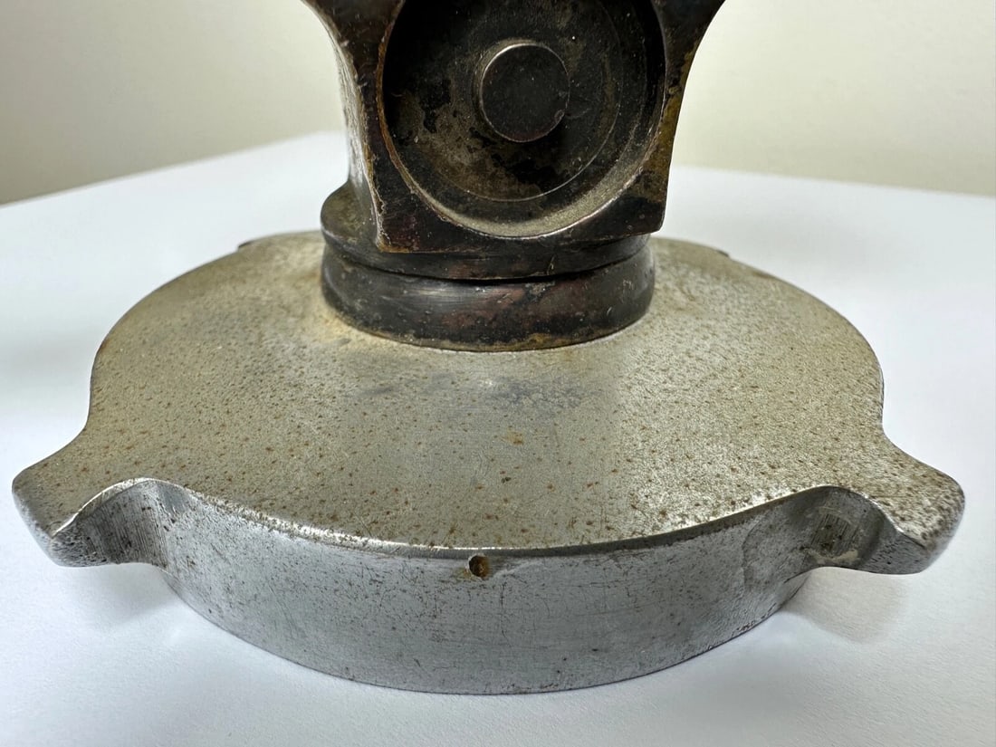 Fine & Rare Art Deco “Movie Camera” Automobile Mascot - 9