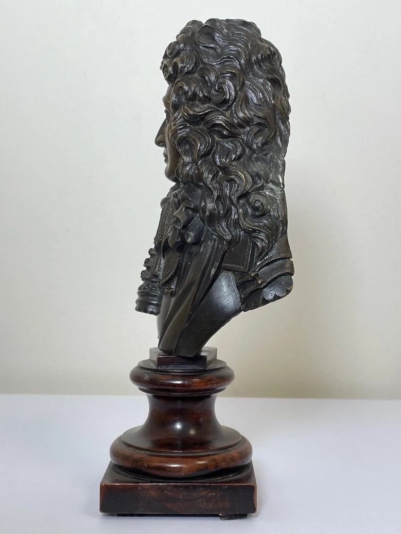 Classical French 19th Century Antique Bronze Model Bust Of Louis XIV - 19