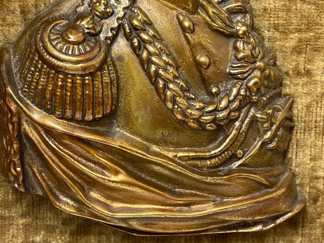 Decorative Early Victorian Gilded Ormolu Bronze Portrait Duke Wellington Plaque - 6