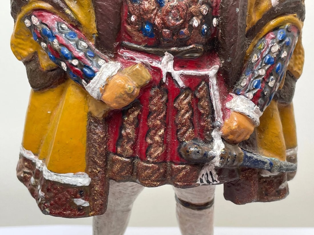 Historic Hand Painted Lead Figure of Tudor English King Henry VIII Sculpture - 3