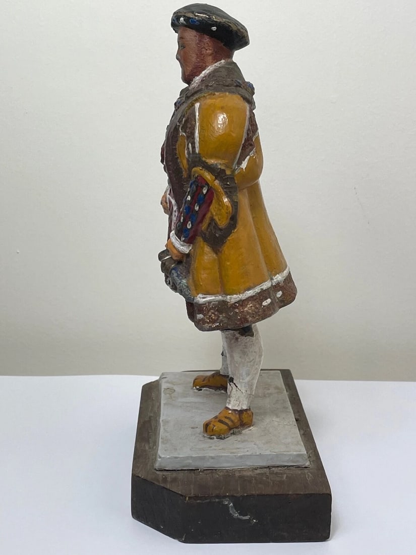 Historic Hand Painted Lead Figure of Tudor English King Henry VIII Sculpture - 7