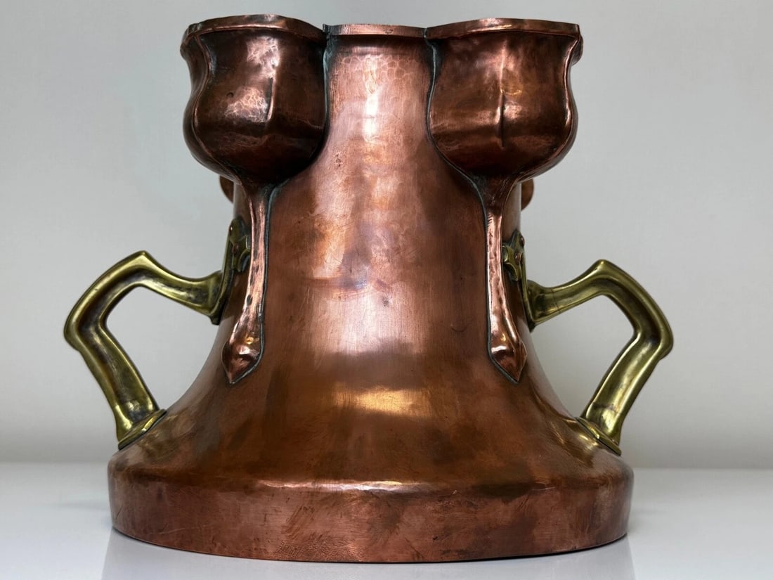 Art Nouveau 19th Century Copper With Brass Handles Floral Tulips Garden Planter - 2