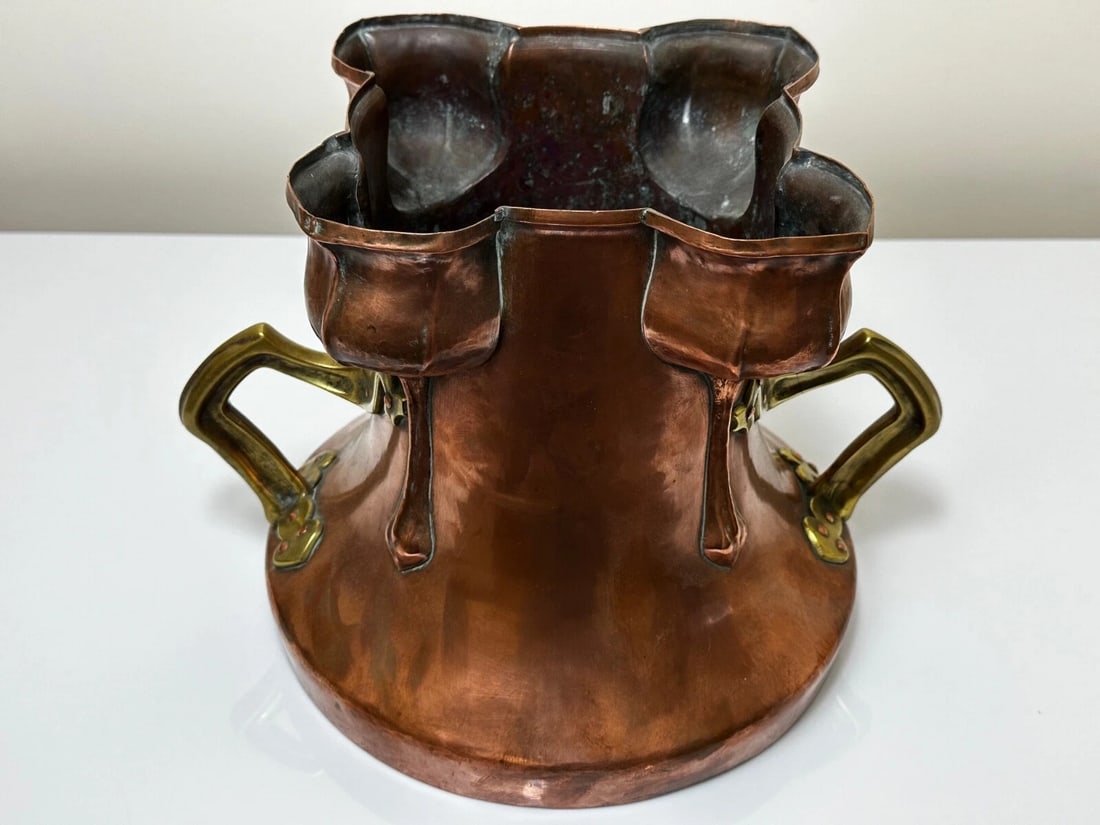 Art Nouveau 19th Century Copper With Brass Handles Floral Tulips Garden Planter - 3