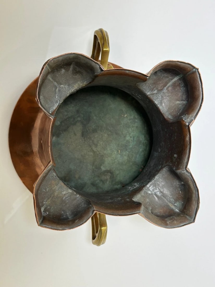 Art Nouveau 19th Century Copper With Brass Handles Floral Tulips Garden Planter - 5