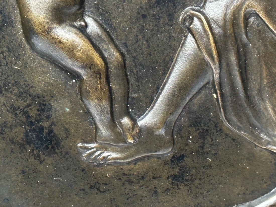 19th Century Coalbrookdale Bronze Circular Plaque Mother Holding Her Child - 15