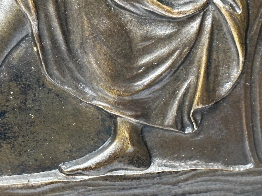 19th Century Coalbrookdale Bronze Circular Plaque Mother Holding Her Child - 16