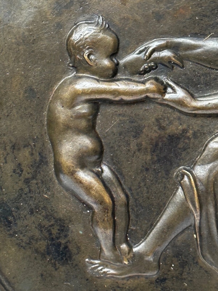19th Century Coalbrookdale Bronze Circular Plaque Mother Holding Her Child - 8