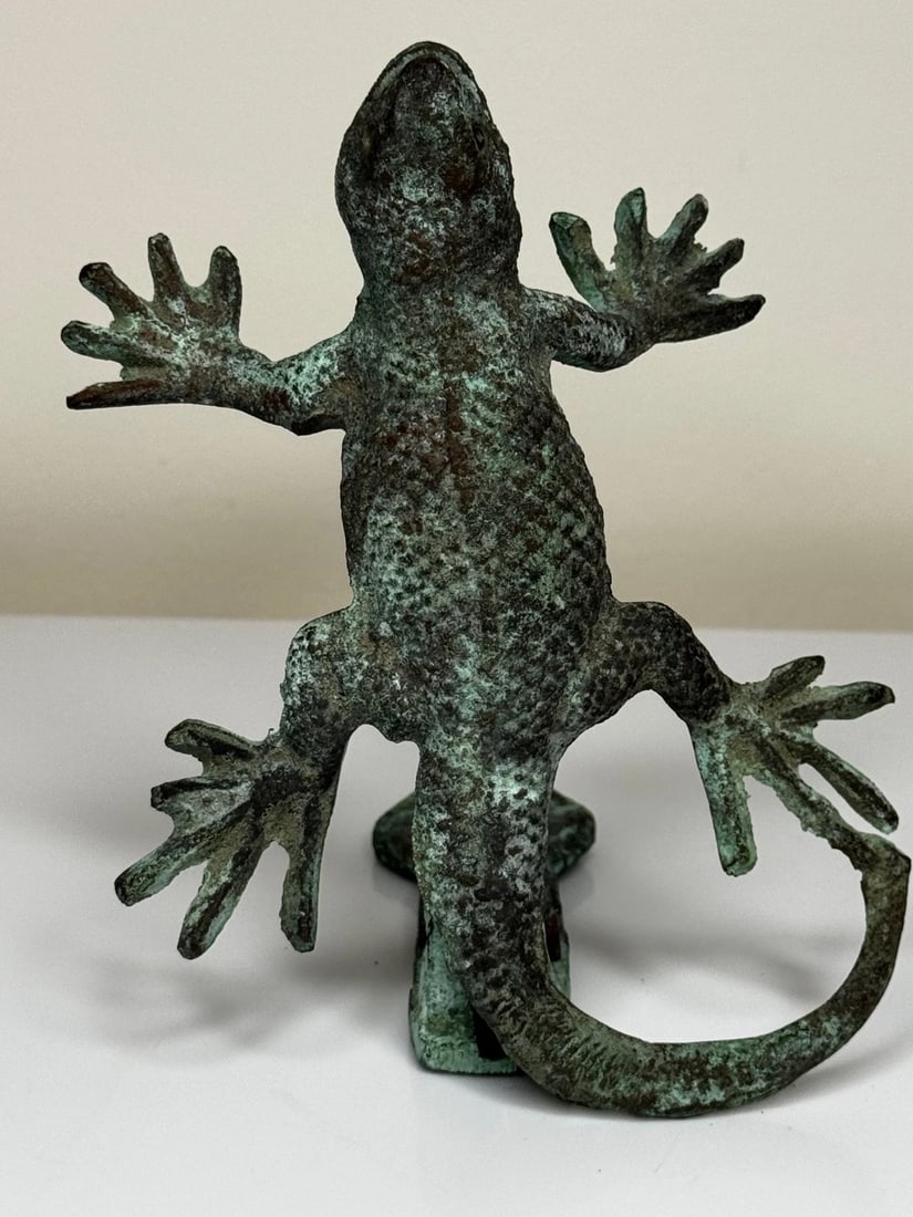 Arts & Crafts Bronze Gecko Door Knocker c1915 In the manner of Oscar Bruno Bach - 3
