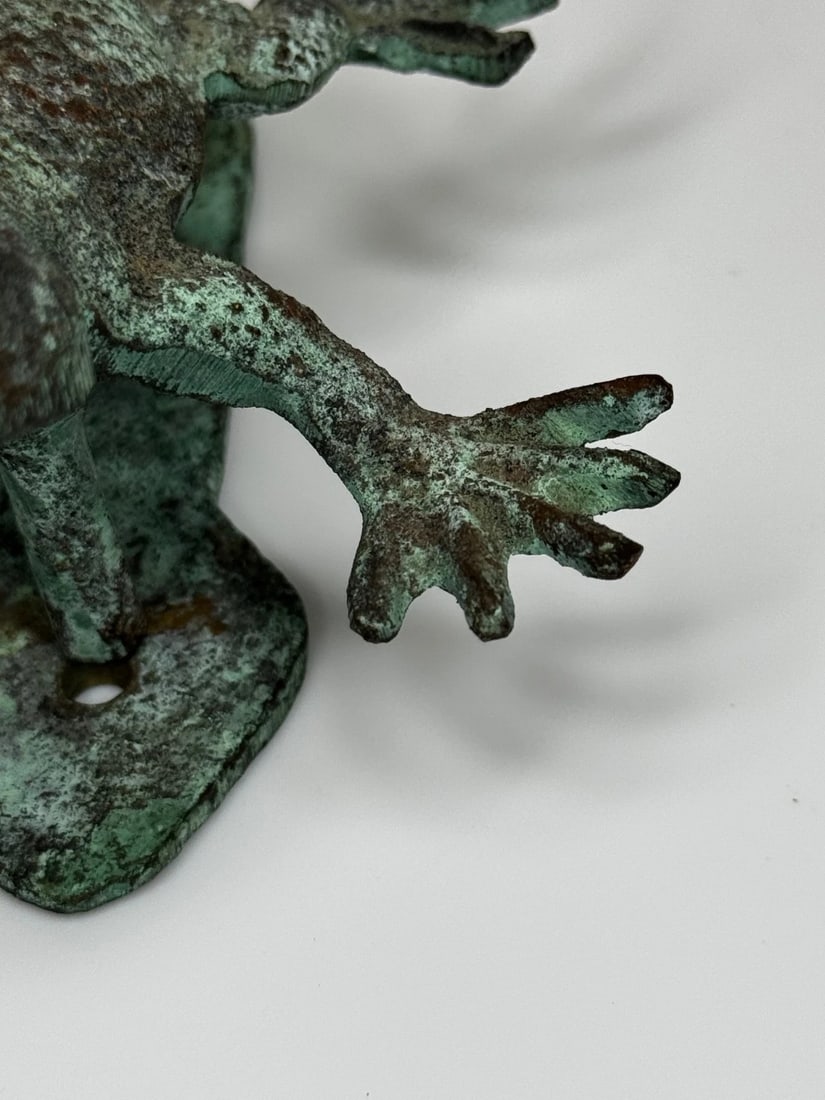 Arts & Crafts Bronze Gecko Door Knocker c1915 In the manner of Oscar Bruno Bach - 7