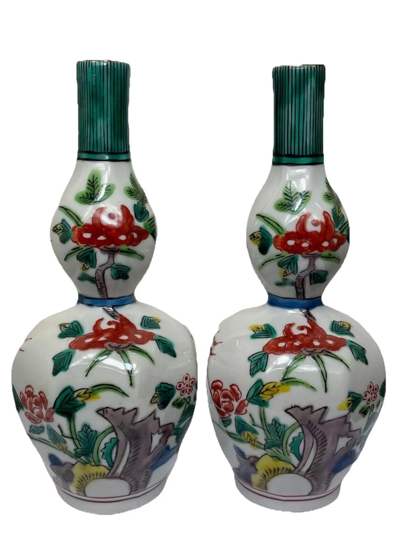 Pair Fine Antique 19th Century Japanese Meiji Double Gourd Porcelain Vases (1 of 12)